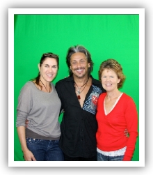 Kami Kotobi painter poet with Sariann Monaco and Sue Vicory